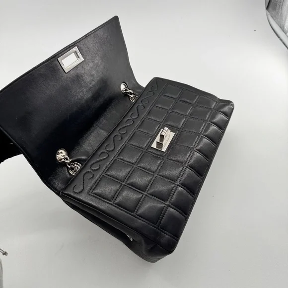 Chanel 2.55 - Picture 10 of 16